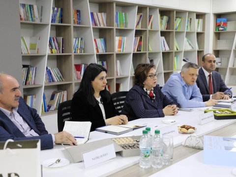 DİM-in sədri Məleykə Abbaszadə Selahattin Gelbal ilə görüşüb