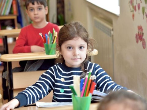 Bu regionda birinci sinfə qəbulla bağlı 25 alternativ qeydiyyat mərkəzi yaradılıb