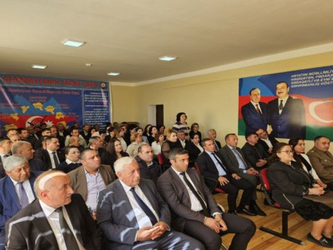 Orta məktəbdə fövqəladə hadisələrlə bağlı məşq...