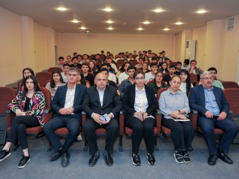 BMU-da təlim keçirilib