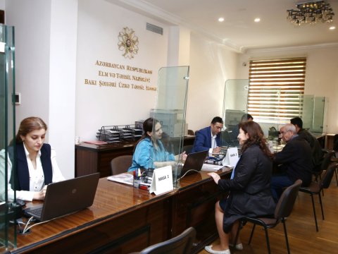 Birinci sinfə qeydiyyatla bağlı vətəndaş müraciətləri cavablandırılır