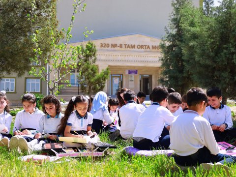 Məktəblərdə ekoloji mövzular müzakirə olunur