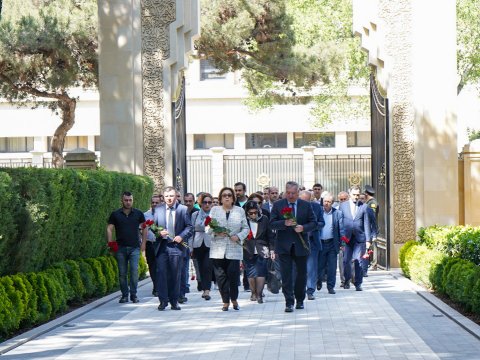 DİM-də Heydər Əliyevin 101-ci ildönümünə həsr olunan tədbir keçirilib