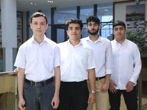 Bu liseyin şagirdləri buraxılış imtahanlarında yüksək nəticə əldə ediblər