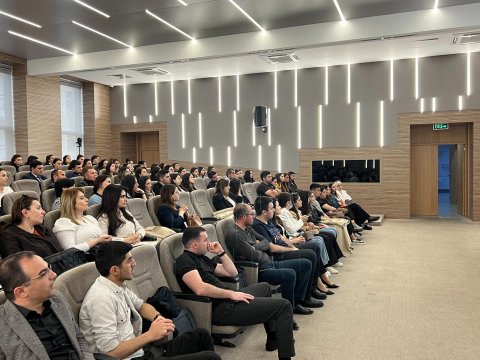 Dövlət İmtahan Mərkəzində təlim keçirilib