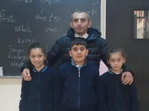 “Fədakar müəllim”: Məktəbə getdiyimiz körpünü sel aparıb - MÜSAHİBƏ