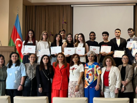 AzMİU-da magistrantlara diplom və sertifikatlar təqdim olunub
