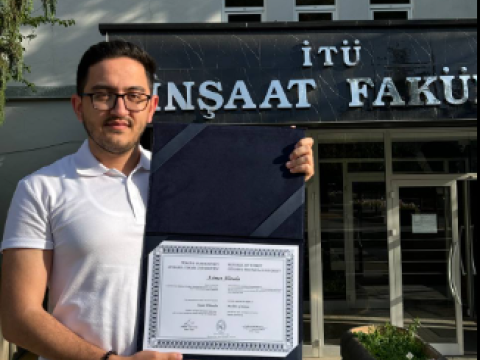 AzMİU-nun ilk inşaat mühəndisi məzun oldu