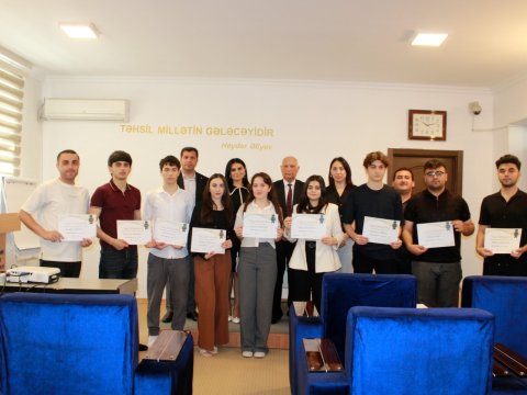 MDU-nun “Brend tələbə”ləri mükafatlandırıldı - FOTO  