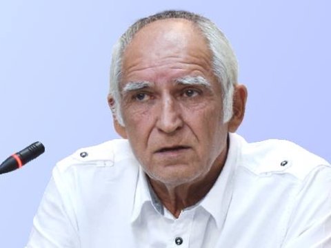 Müəllimlər özlərinə güvənmədikləri üçün hazırlığa gedirlər