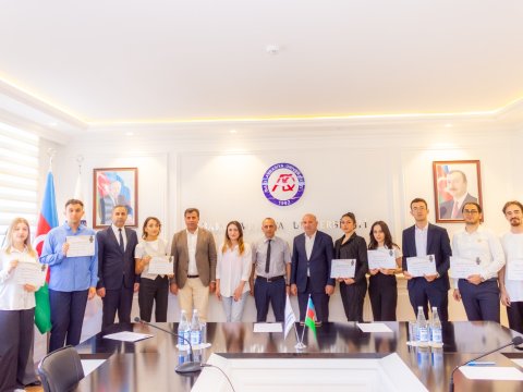 Bakı Avrasiya Universitetinin“Brend tələbə”ləri mükafatlandırıldı - FOTO  