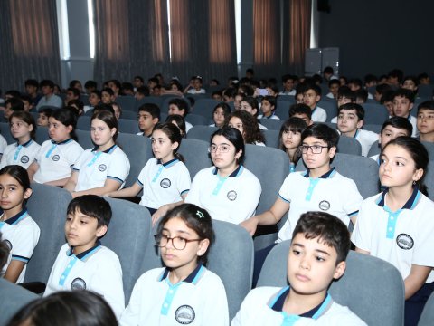 “Yaşıl dünya naminə həmrəylik ili”nə həsr olunmuş tamaşa