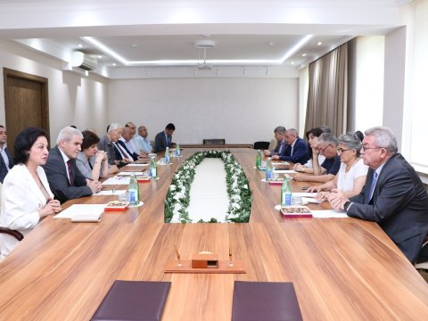 AzMİU tədqiqatyönümlü universitetə çevrilir
