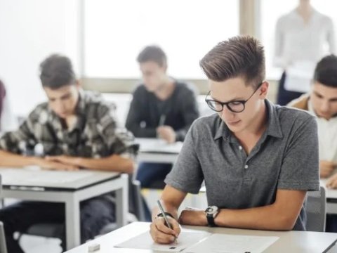 DİM-də TOEFL iBT imtahanı keçirilib