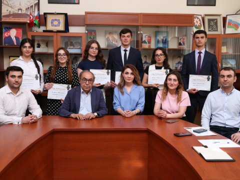 ADPU-nun “Brend tələbə”ləri mükafatlandırıldı - FOTO 