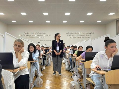 Paytaxt üzrə 3 070 təhsilverən sertifikatlaşdırma prosesinə dəvət olunub