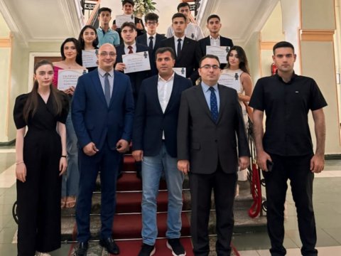 DİA-nın “Brend tələbə”ləri mükafatlandırıldı- FOTO
