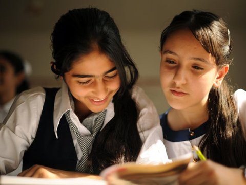 Təhsilli qız - savadlı ana, güclü cəmiyyət, böyük gələcək 