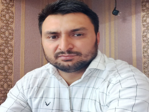 “İlin gənc müəllimi”: Vacib olan deputat olmaq deyil, əsl vətəndaş olmaqdır