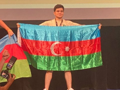 Şagirdimiz Amerikada qızıl medal qazanıb