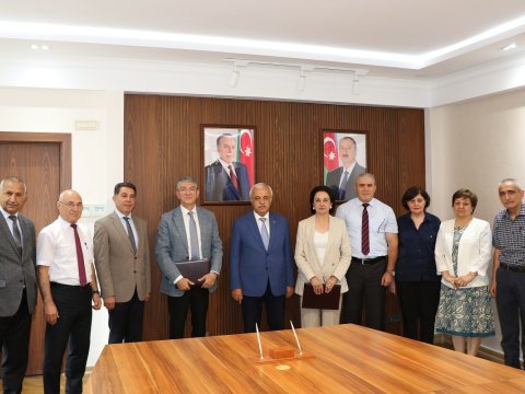 AzMİU ilə FHN-nin elmi-tədqiqat institutu arasında müqavilə imzalandı
