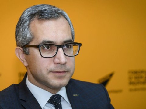 Təhsil eksperti deputatlığa namizədliyini GERİ ÇƏKDİ