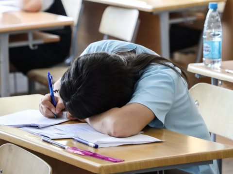 “İmtahanlar bəzən gənclər üçün həyati təhlükəyə çevrilir”