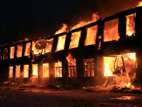  Bakıda orta məktəbdə yanğın olub 