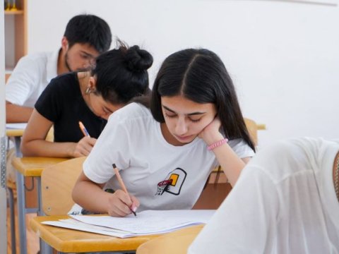 Ali məktəbə qəbul olunan subbakalavrların sayı ARTIB