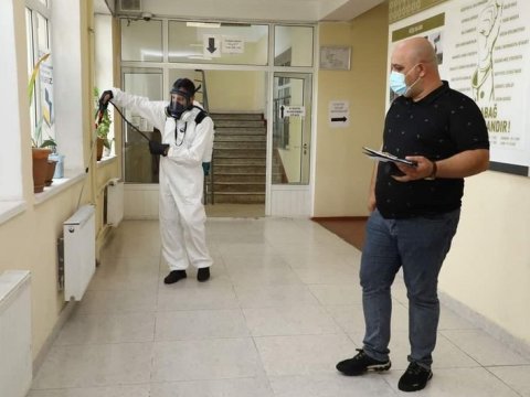 Bölgə məktəblərində dezinfeksiya işləri aparılır