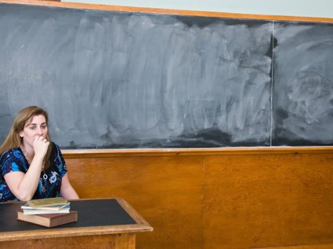 İxtisası üzrə çalışmayan müəllimlərin STATİSTİKASI – Səbəb nədir?