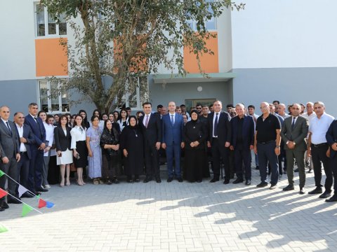 Saatlıda məktəb açılışı olub  