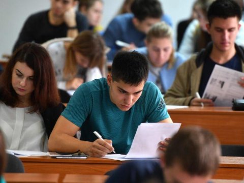 Tıxac problemi: Bakalavrlar üçün axşam növbəsi yaradılsın - TƏKLİF