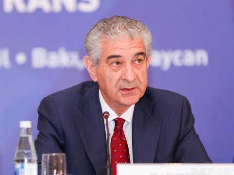 Əli Əhmədov vəzifəsindən azad edilib