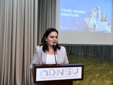 Təhsil Tələbə Krediti Fondunun nümayəndələri ADNSU tələbələri ilə görüşüb