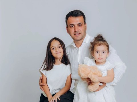 Aparıcının qızı bağçada xəsarət alaraq öldü