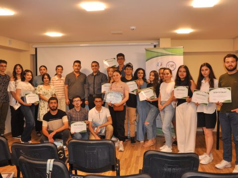 &ldquo;Dünya ölkələrində yaşıl iqtisadiyyata keçid: çağırışlar və imkanlar&rdquo; layihəsi uğurla həyata keçirilib