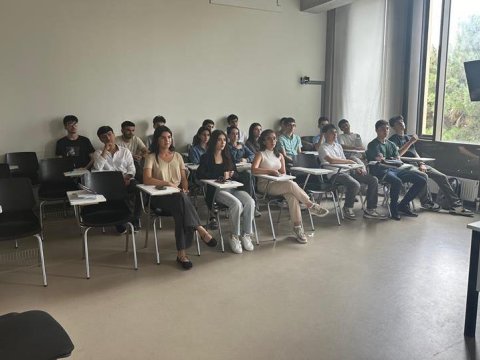 UNEC-də Balıkəsir Universiteti ilə birgə COP29-a həsr olunan təlim keçirilib