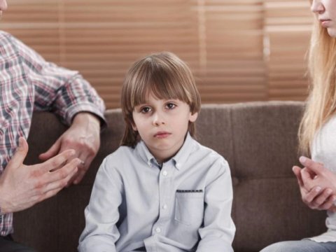 Boşanmada 8 yaşdan yuxarı oğlan uşaqları analarından alınacaqlar