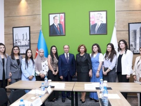 9 şəhid xanımı tələbə adını qazanıb
