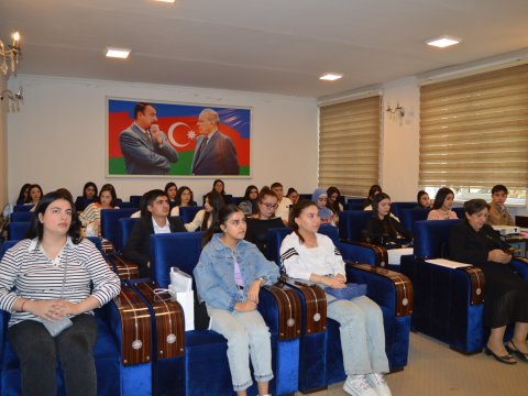 MDU tələbələri ilə maarifləndirici görüş