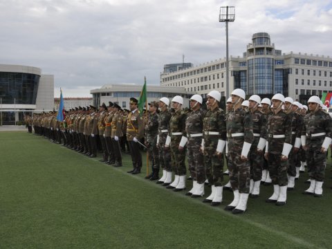 Kəmaləddin Heydərov gənc kursantların hərbi andiçməsində -YENİLƏNİB