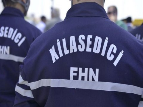 FHN liftdə qalan 3-ü azyaşlı olmaqla 4 nəfəri xilas edib