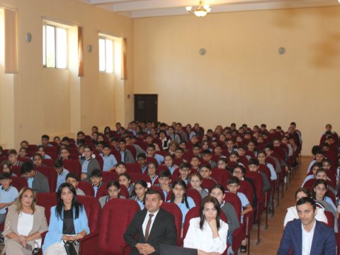 &ldquo;Qarabağın ekoloji vəziyyəti&rdquo; layihəsinin iştirakçıları məktəblilərlə görüşüb