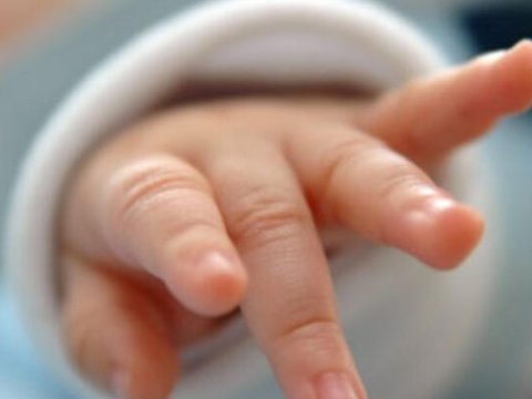 15 yaşlı qızların dünyaya uşaq gətirmələrinə icazə verildi