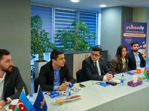 &ldquo;Yüksəliş&rdquo; müsabiqəsi qalibləri Fərid Qayıbov ilə görüşüb