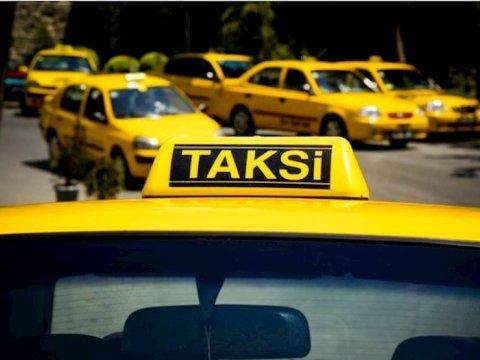 Taksi minik avtomobili sürücüləri üçün imtahan keçiriləcək