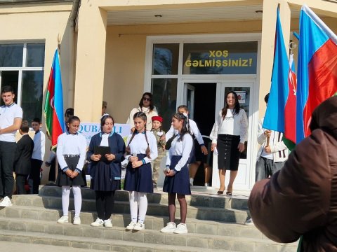 Aşağı Mollu kənd tam orta məktəbində Qubadlı Şəhəri Günü - FOTO