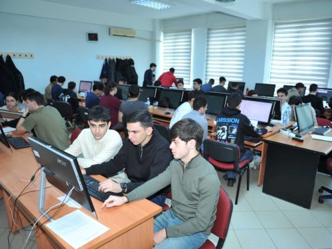 BMU-da Tələbələrin Beynəlxalq Proqramlaşdırma Müsabiqəsi keçirilib