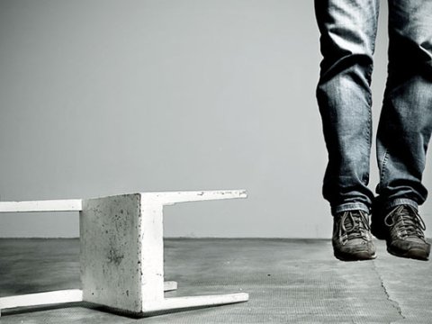 19 yaşlı gənc əmisioğlu tərəfindən asılaraq&nbsp;öldürüldü